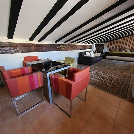 Hostal Santa Teresa 雷乌斯 外观 照片